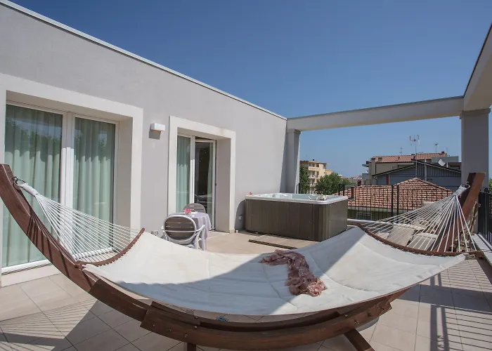 فندق Rimini Suite فندق ريميني