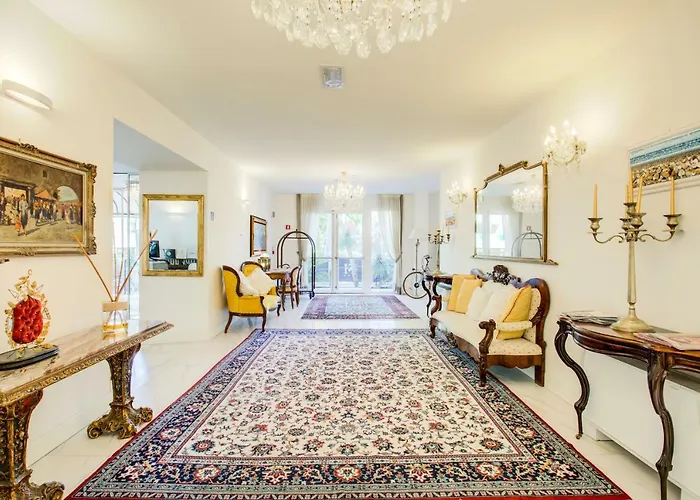 فندق فندق Rimini Suite 4*