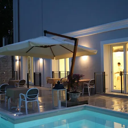 호텔 Rimini Suite Hotel 4*